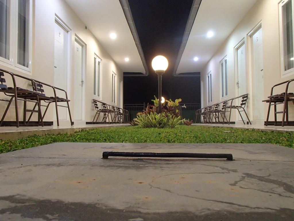 Shakila Guest House Malang Kültér fotó